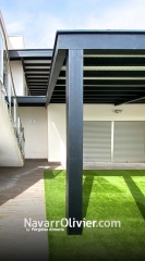 Pergola minimalista de madera laminada