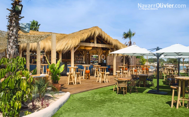 Margarita Beach Club, construccin sostenible en madera laminada, tronco calibrado cubierta en carri