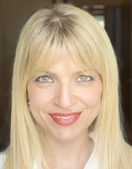 Ariela campos abogada santiago de compostela