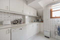 Cocina -apartamento en san antonio, ibiza-engel & volkers ibiza -inmobiliaria en ibiza-comprar casa