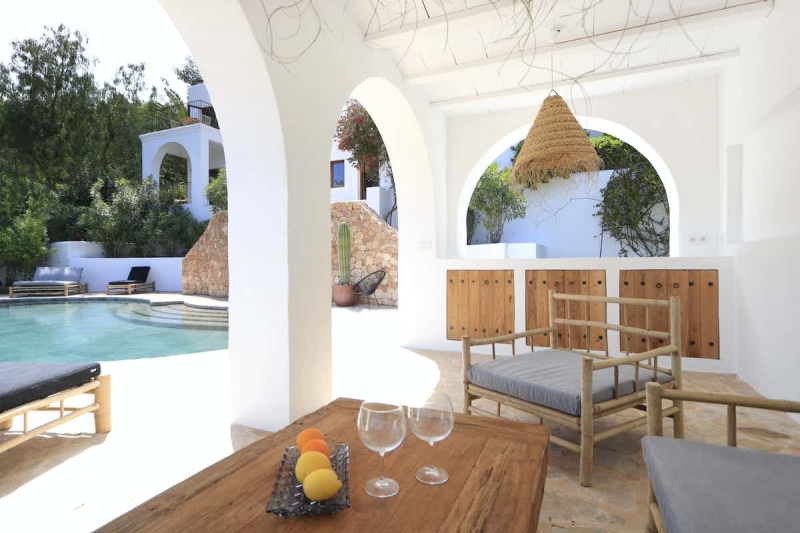 Jardín_ Villa en Santa Gertrudis, Ibiza_ Engel & Völkers Ibiza_Inmobiliaria en Ibiza - Comprar casas