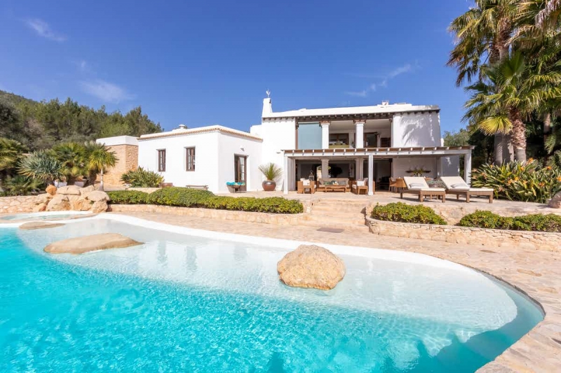 Villa en Santa Eulalia, Ibiza - Engel & Völkers Ibiza-Inmobiliaria en Ibiza - Comprar casas en Ibiza