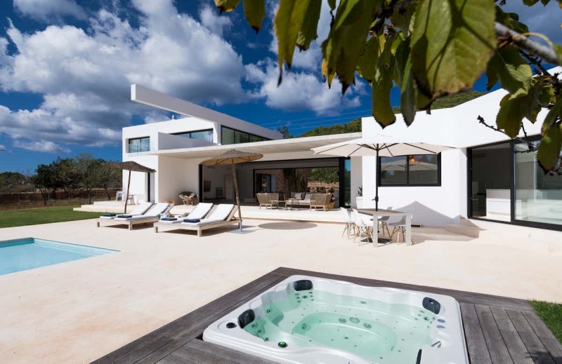 Jardín - Villa en San Juan, Ibiza - Engel & Völkers Ibiza - Inmobiliaria en Ibiza