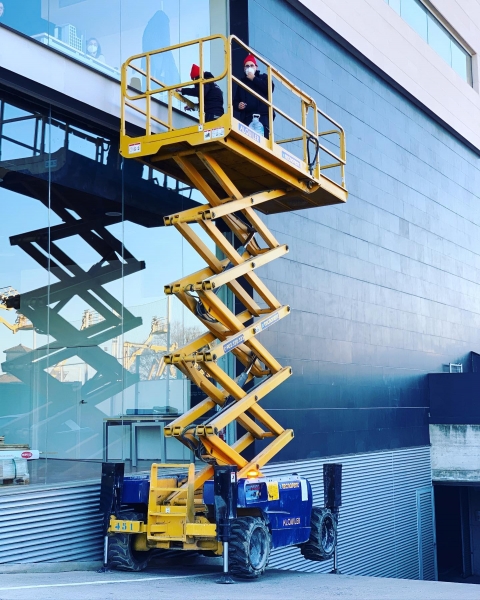 Alquiler plataformas elevadoras Barcelona