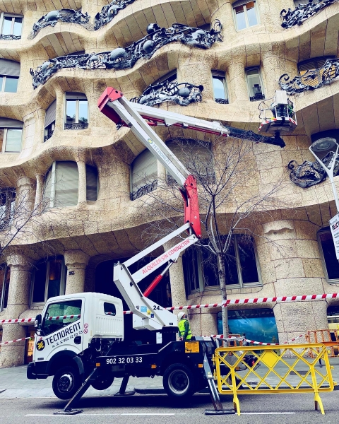 Maquinaria elevadora para empresas de la construcción