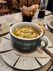 Sopa de cebolla gratinada