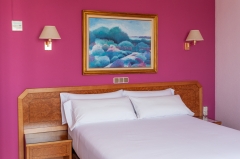 HABITACION CAMA MATRIMONIO