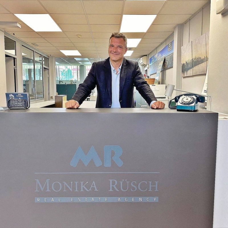 MONIKA RSCH Real Estate Agencia Inmobiliaria