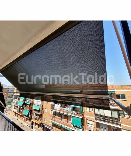 Toldo microperforado