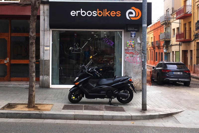 Erbosbikes-Tienda y taller de Bicicletas-Badalona-Exterior