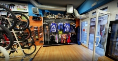 Erbosbikes-tienda y taller de bicicletas-badalona-tienda-2