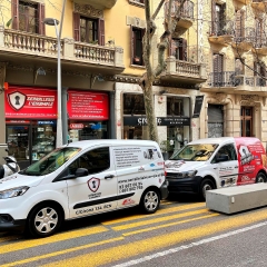 Serralleria leixample-servicios de cerrajeria-barcelona-flota-exterior-2