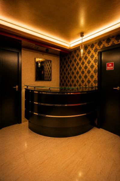 Masajes tántricos, nuru, lingam y relajantes en Madrid - Room Xpa