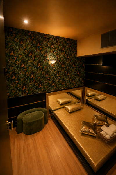 Masajes tántricos, nuru, lingam y relajantes en Madrid - Room Xpa
