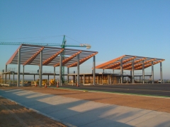 Montaje estructura madera laminada aeropuerto de albacete
