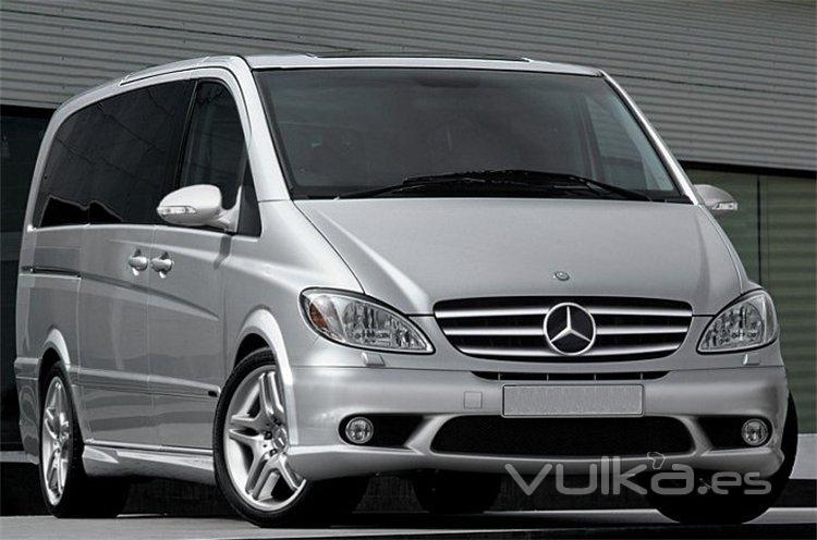 Mercedes-Benz - Viano moderna y confortable para largos y cortos recorridos y gran-capacidad de equipaje