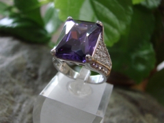 -precioso anillo de plata de ley rodiado con 40 pequeas circonitas laterales y cristal talla radiant central color ...