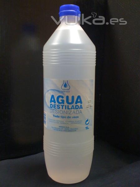 Agua destilada, agua desionizada en botellas de 1, 2 5 L