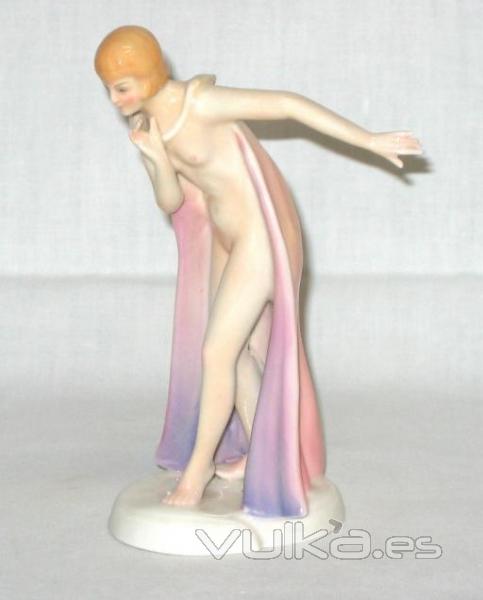 Figura Art Deco de Porcelana