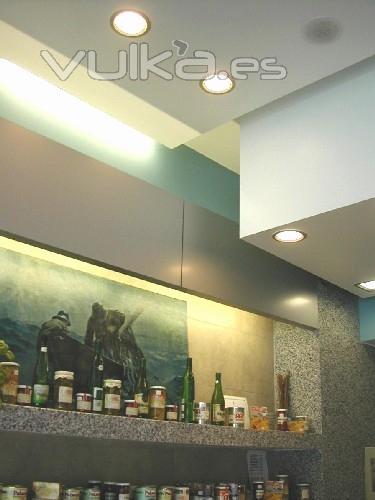 Diseño e instalación de local comercial para pescaderia. Detalle del techo