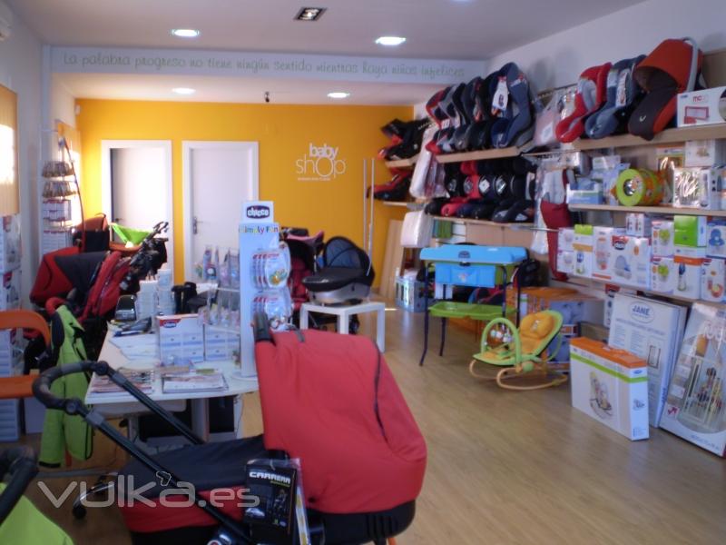 REFORMA TIENDA BABYSHOP AVILA INTERIOR 1