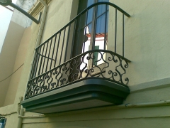 Cornisa balcon y baranda (forja)