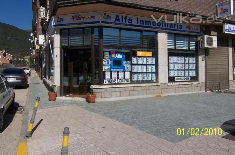 FACHADA FRONTAL, CON ESCAPARATE Y NUESTRA PANTALLA TACTIL EN LA QUE PUEDES VER TODAS LAS CARACTERISTICAS DE LOS ...