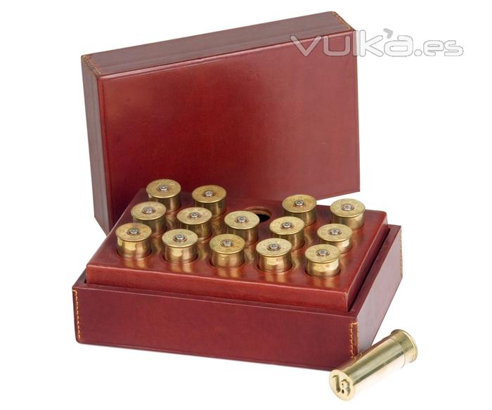 Caja de sorteos de puestos con cartuchos de bronce numerados
