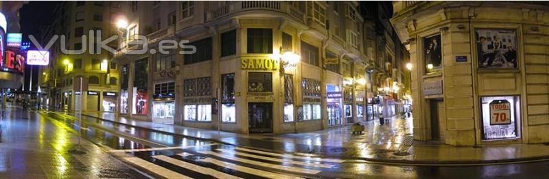 Fachada de Samot, en la calle San Francisco, 13 de Santander