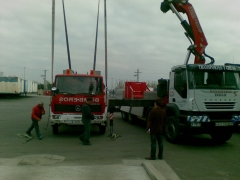Carga de camion de bomberos en transbaypass para  chile