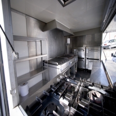 Interior camion cocina