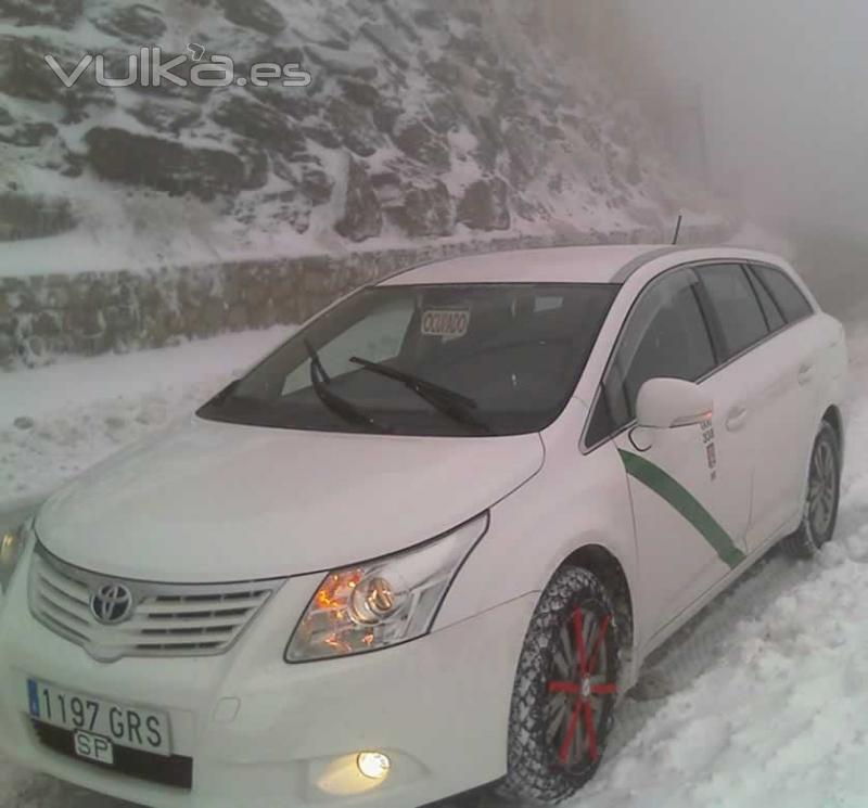 El nuevo Avensis va de escandalo incluso con  las peores condiciones climatologi(Sierra Nevada 2010)