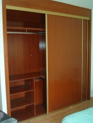 Interior y frente de armario con perfil de aluminio