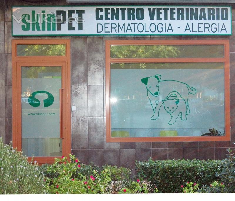 fachada del centro dermatolgico Skinpet