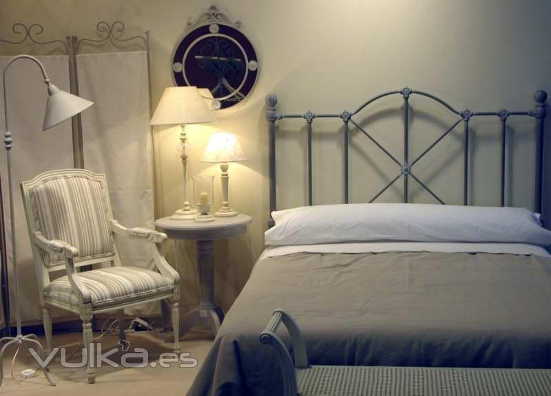 Dormitorio Forja Provincia Color Gris Envejecido. Disponible en varias medidas y colores