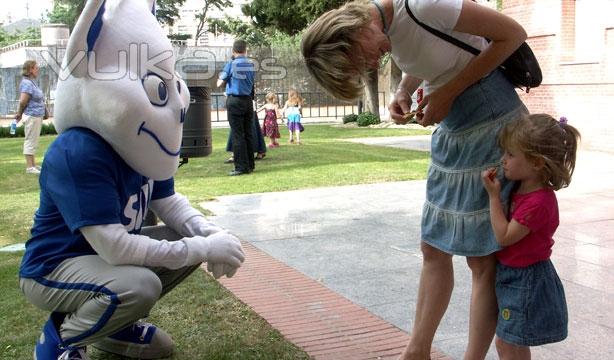 Nuestra Mascota por el campus