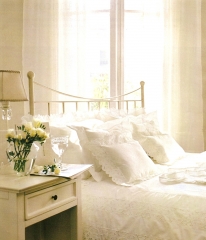 Ambiente dormitorio albi color marfil. disponible en varas medidas y colores.