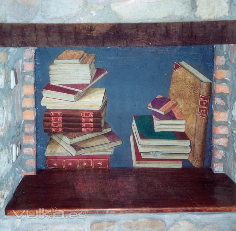 Libros viejos en chimenea.