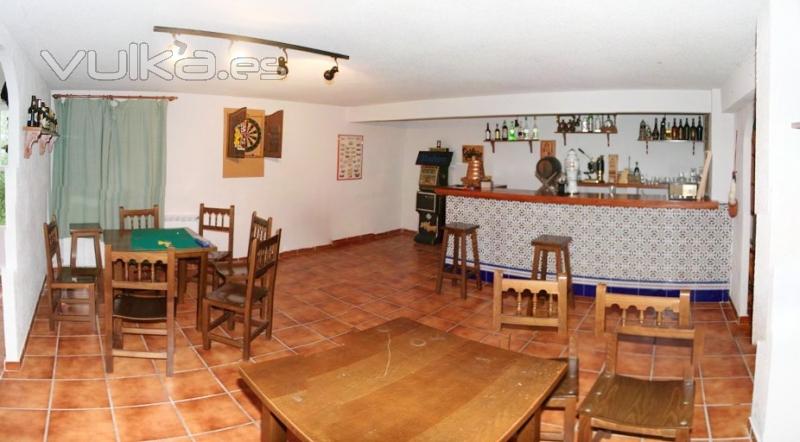 bar privado y juegos