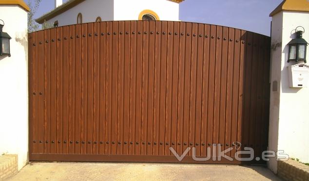 Puertas Correderas : Puerta corredera formada por marco  perimetral de acero galvanizado de  100x60x2mm., y ...