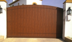 Puertas correderas : puerta corredera formada por marco  perimetral de acero galvanizado de  100x60x2mm, y