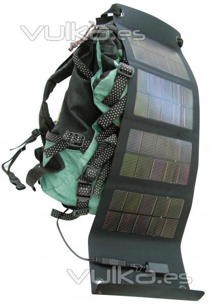 panel solar plegable, ideal para excursiones o viajes, al disponer siempre de un un panel solar para cargar el ...