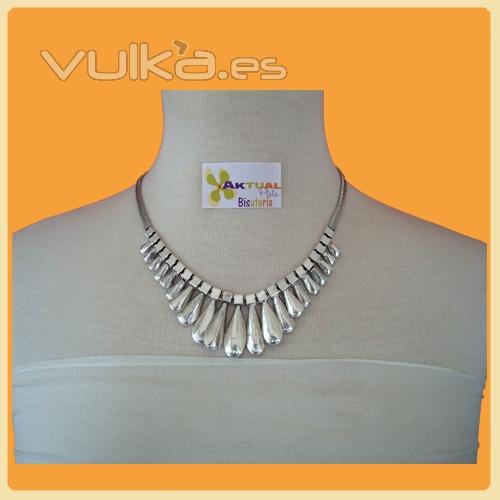 COLLAR DE BISUTERIA