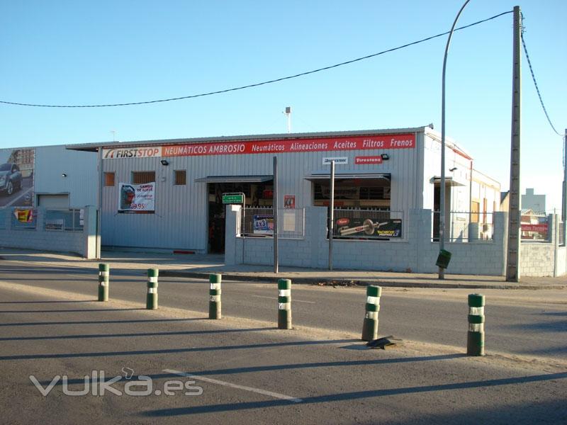 Neumaticos Madrid, Parla, Fuenlabrada, taller de neumaticos, neumaticos baratos, comprar neumticos, cambiar ruedas de coche, cambiar neumaticos, coches, camiones y motos