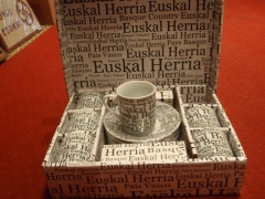 Juego de 6 tazas con platos de cafe: 13 eur