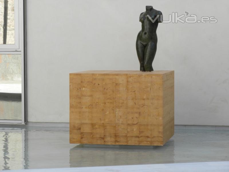 Pedestal para escultura