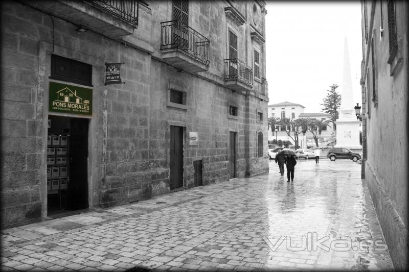 Entrada Principal en da lluvioso.