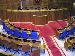 Parlamento de galicia tapizada la fila azul
