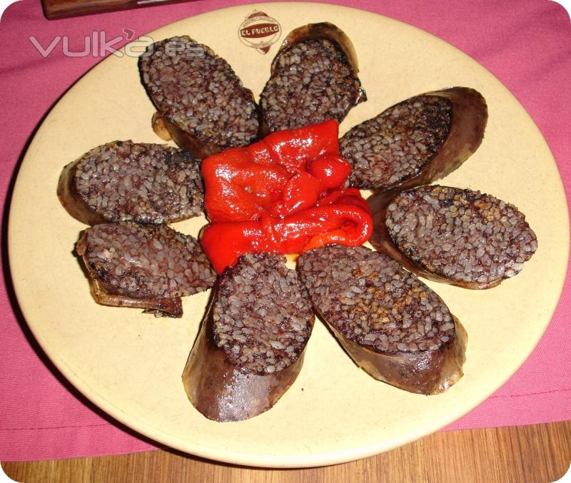 MORCILLA DE BURGOS con pimientos Bierzo