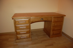 Mesa escritorio, madera castao mazizo hecho a medida